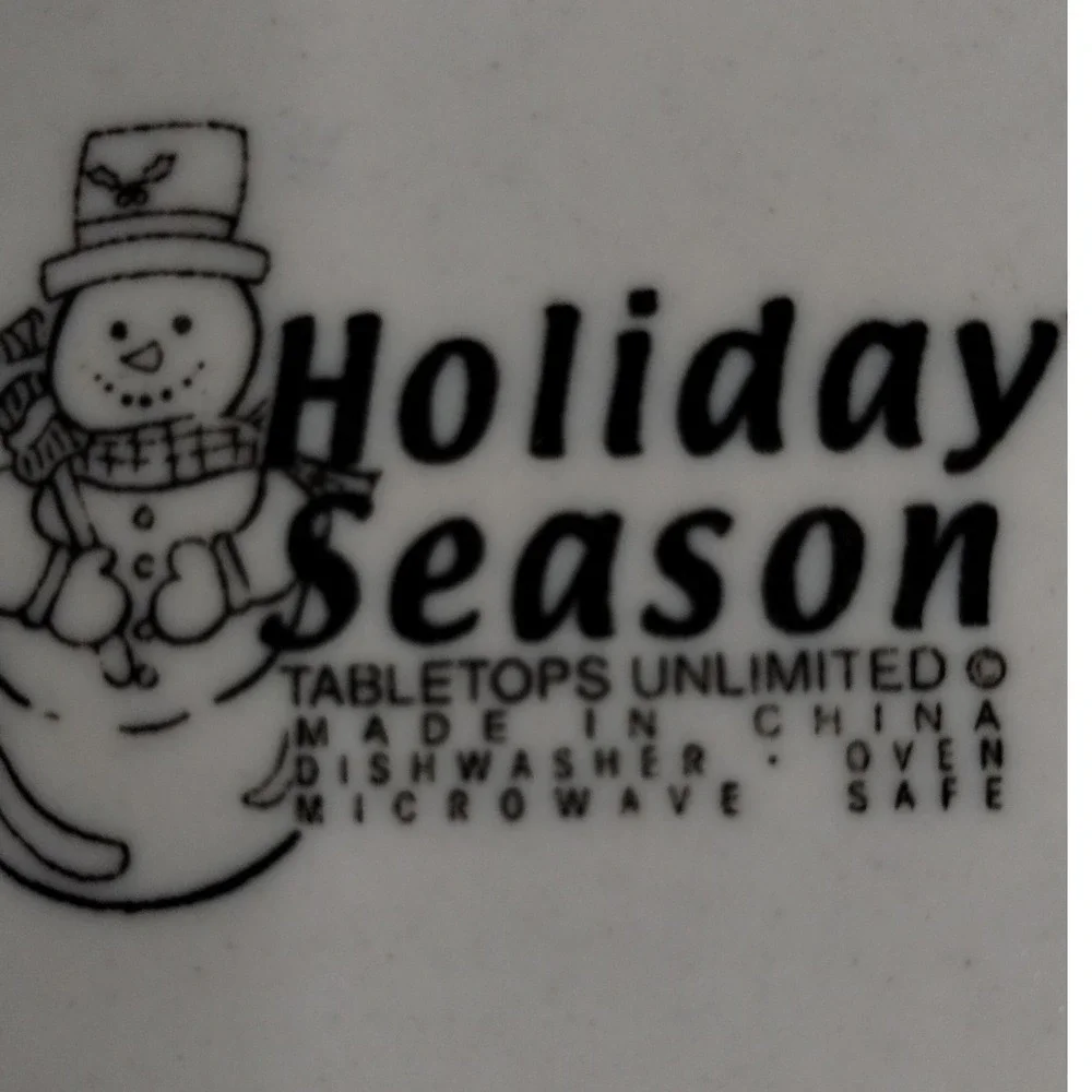 Tabletops Unlimited Holiday‎ Season Snowman Christmas Plate 10.5